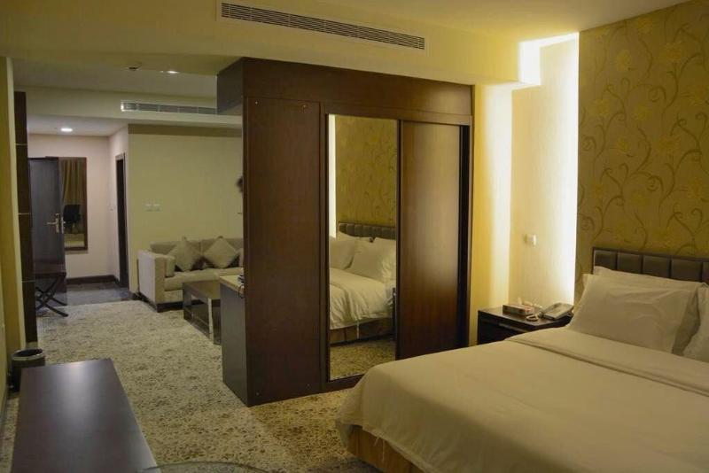 Rabigh Park Hotel Buitenkant foto