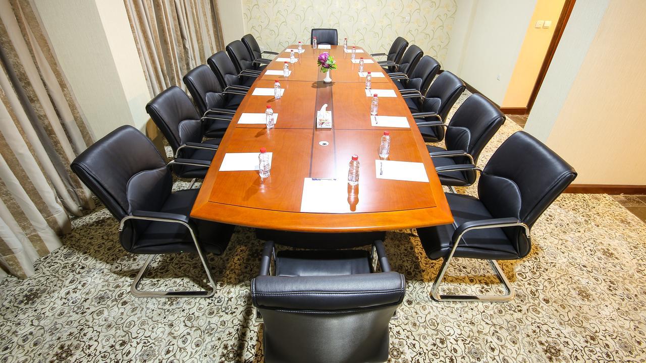 Rabigh Park Hotel Buitenkant foto