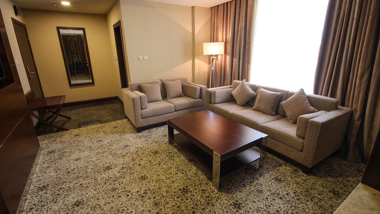 Rabigh Park Hotel Buitenkant foto