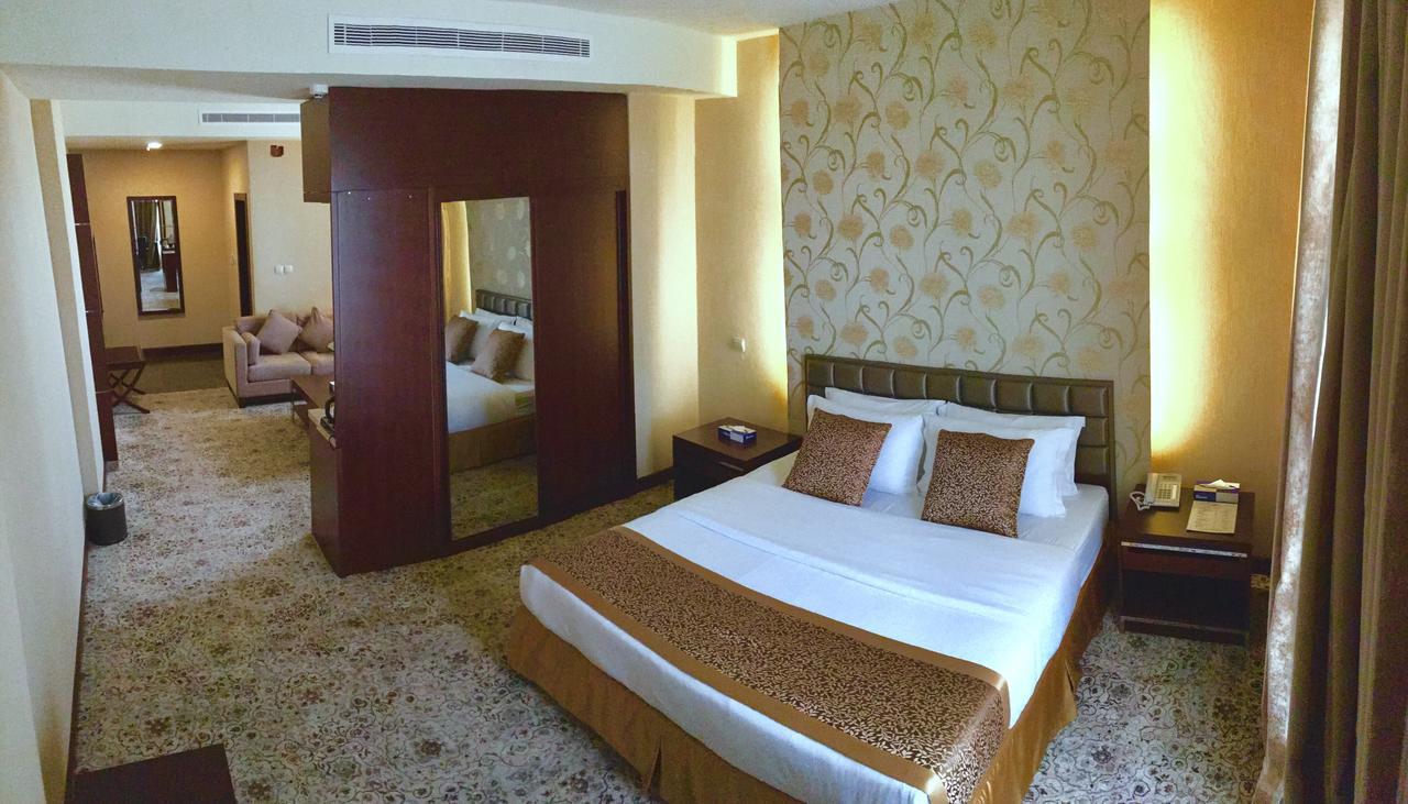 Rabigh Park Hotel Buitenkant foto